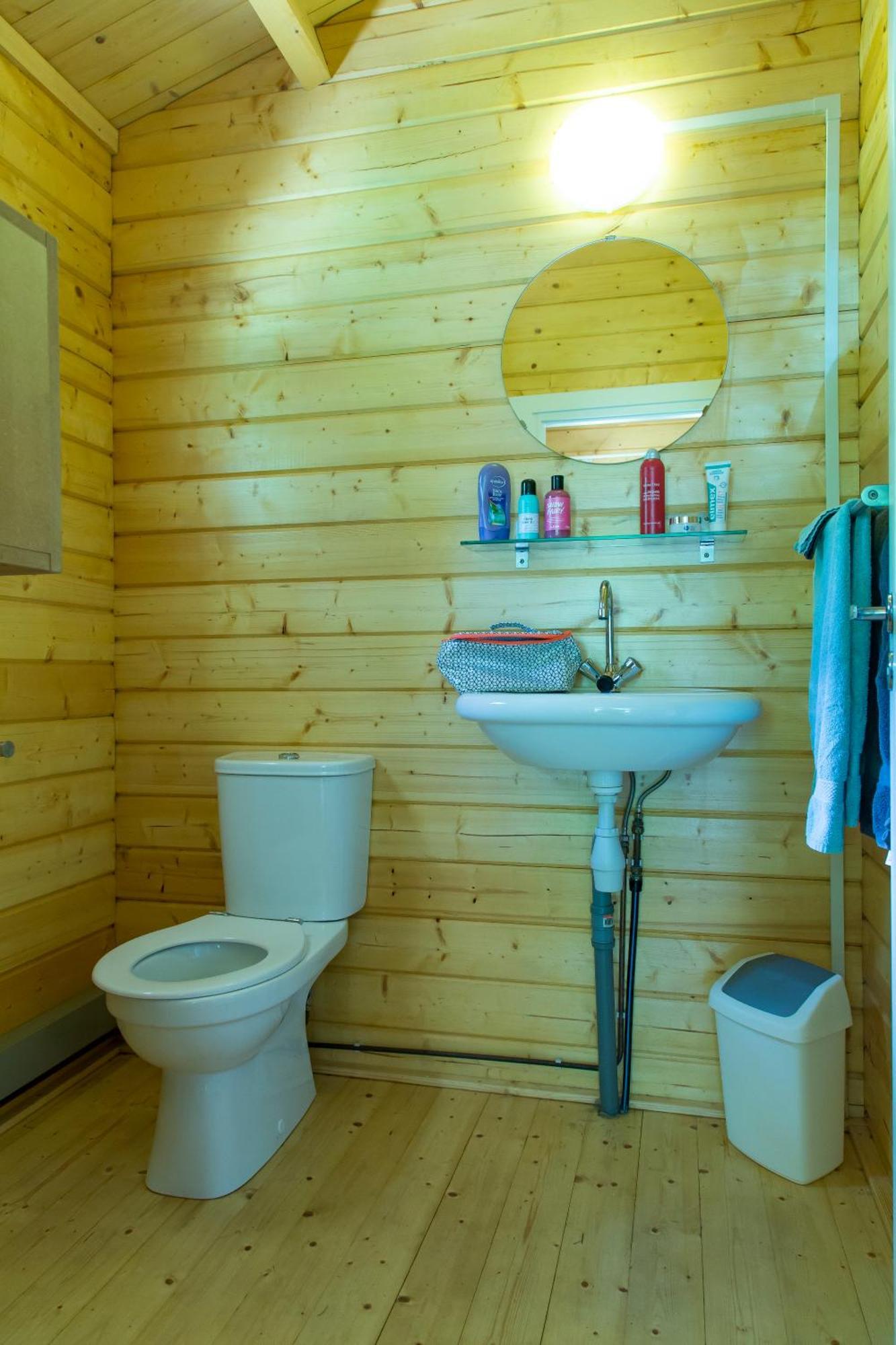 ホテル Rcn De Flaasbloem Chaam 部屋 写真